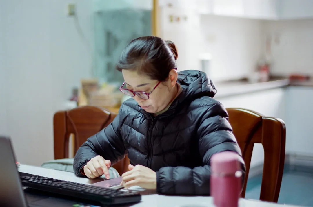 楼宇对讲设备选型指南：园区安防对讲系统的技术要点与部署建议